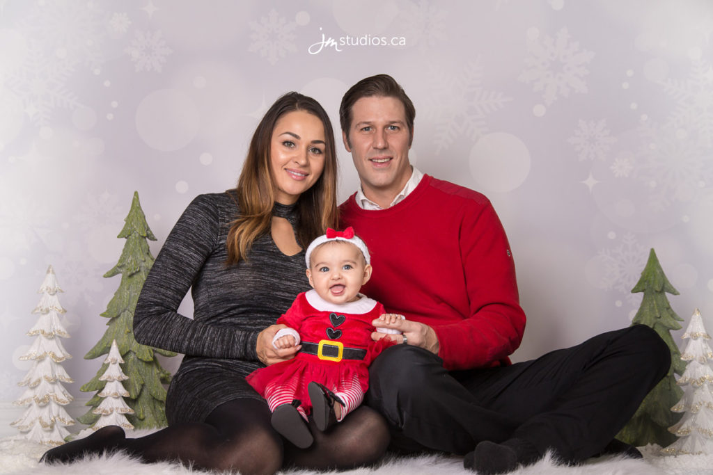 Scholten #Family #ChristmasMini Session at our Studio in #EventCore. #FamilyPhotos by Calgary Family Photographers JM Photography © 2016 http://www.JMportraits.ca #JMportraits #JMstudios #JMphotography #FamilyPhotography @EventCoreYYC