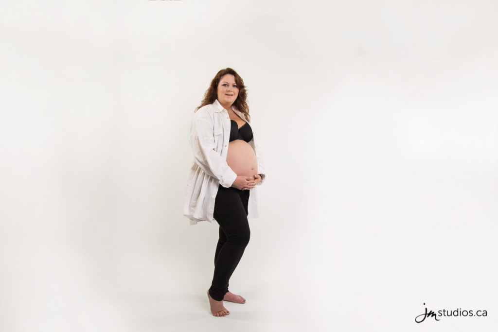 Carmen’s #Materntiy Session at our Studio location in Calgary. Maternity Photography by Calgary Maternity Photographers JM Photography © 2016 http://www.JMstudios.ca #JMportraits #JMstudios #JMphotography #MaternityPhotography #MaternityPhotos #CalgaryMoms #MomToBe #BabyBump #PreciousMemories