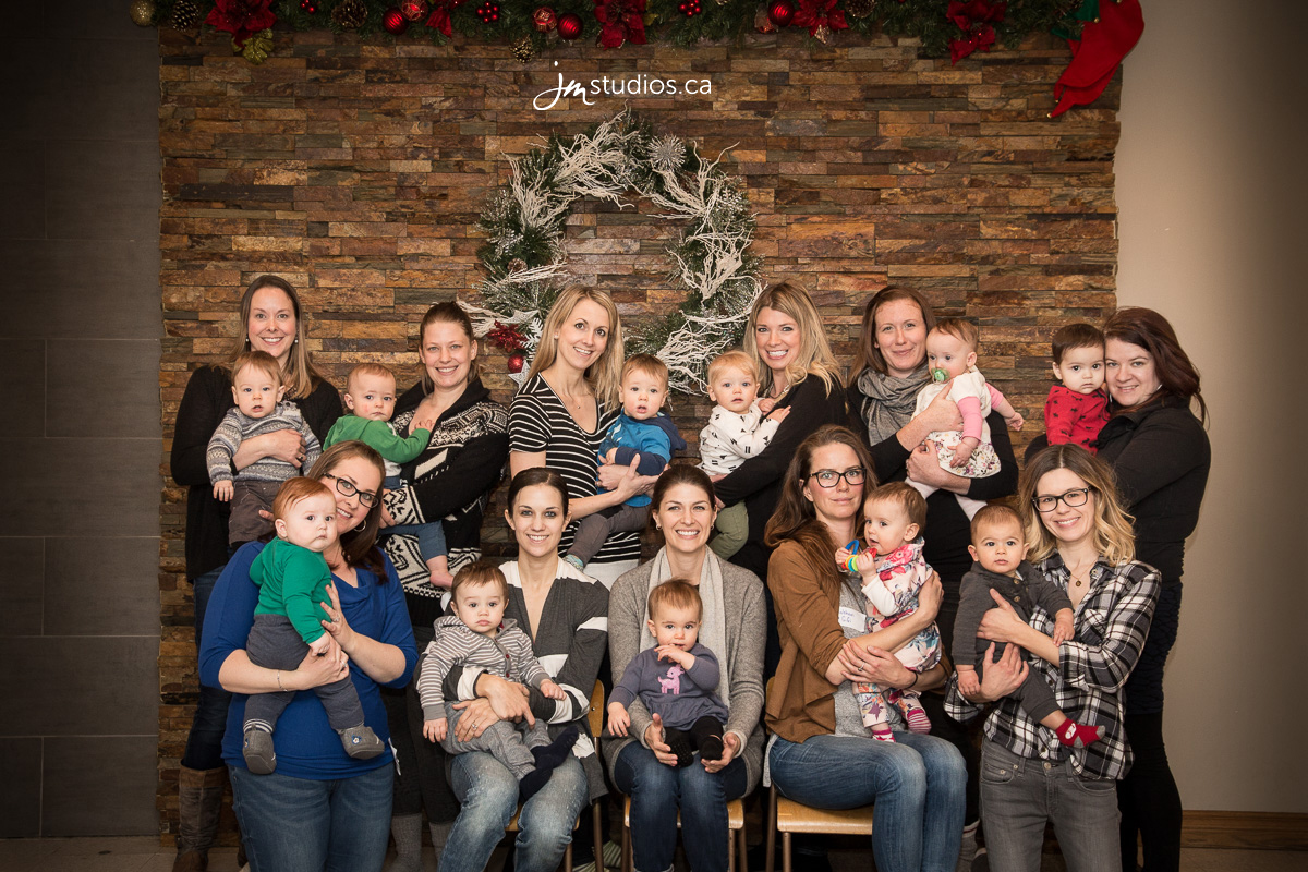 Mommy Connections Dec 2016 > Calgary Newborn Photographer